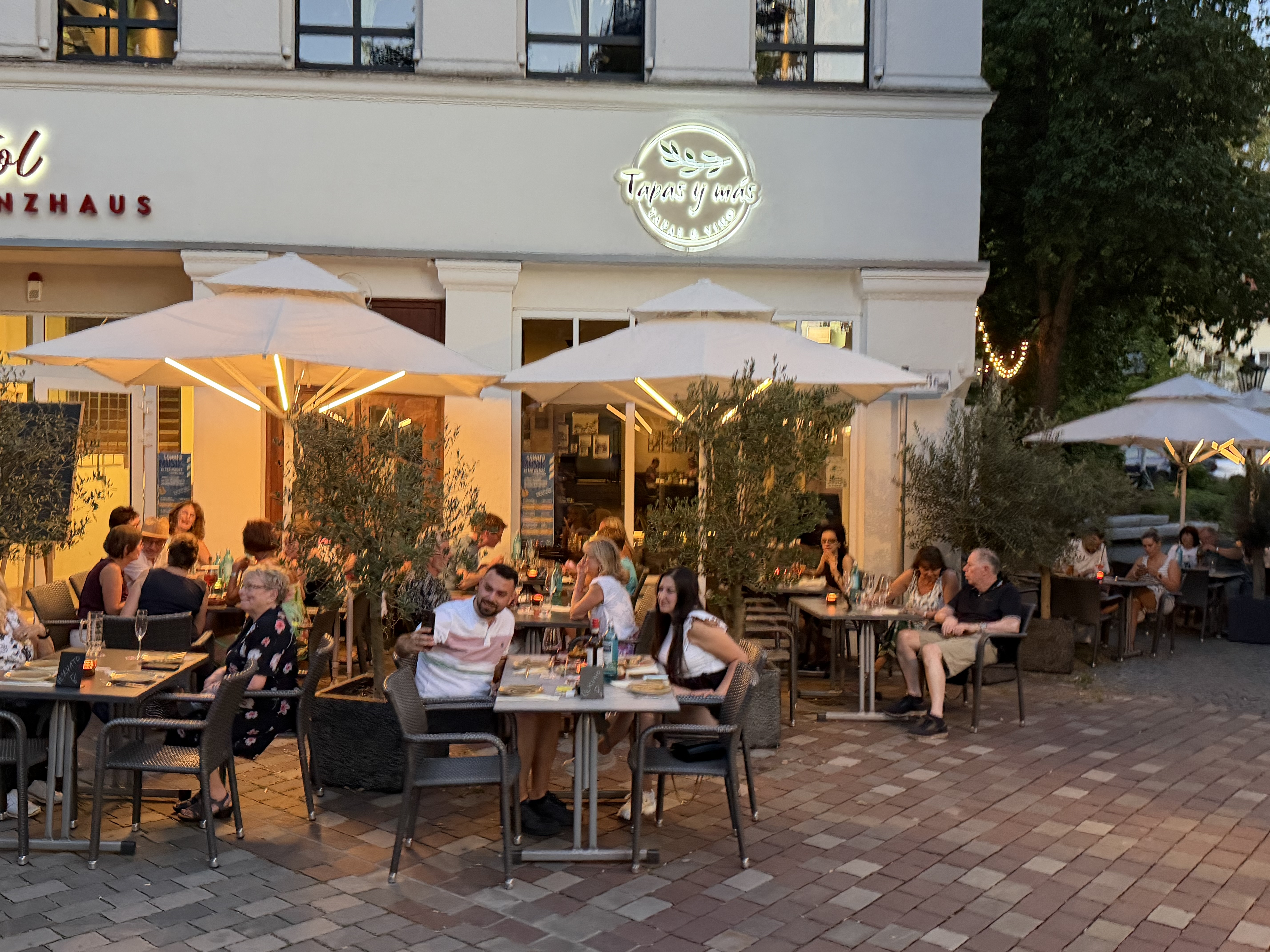 Sommermusik-Abend vor dem Tapas y más in Lüdenscheid