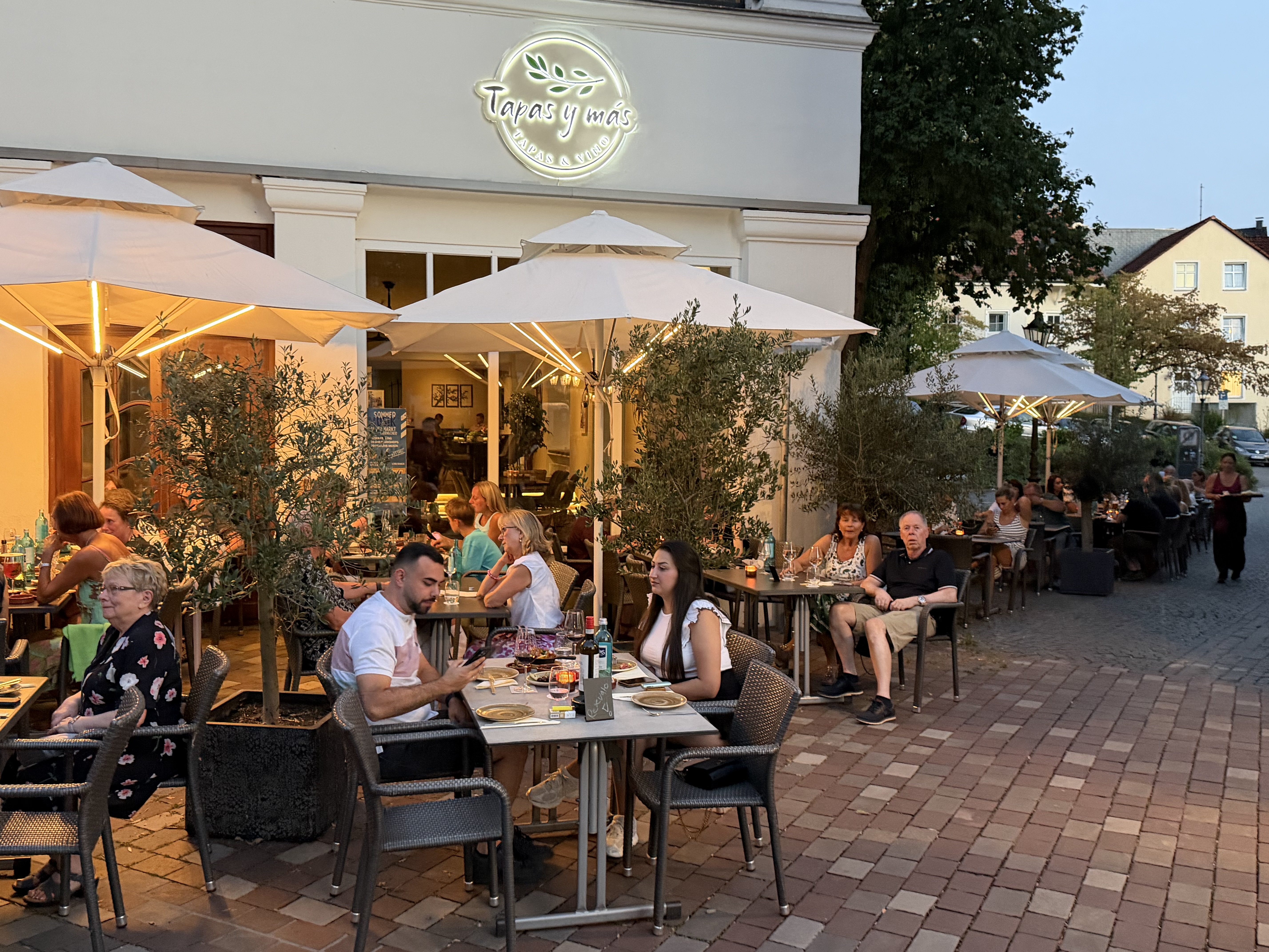 Sommermusik-Abend vor dem Tapas y más in Lüdenscheid