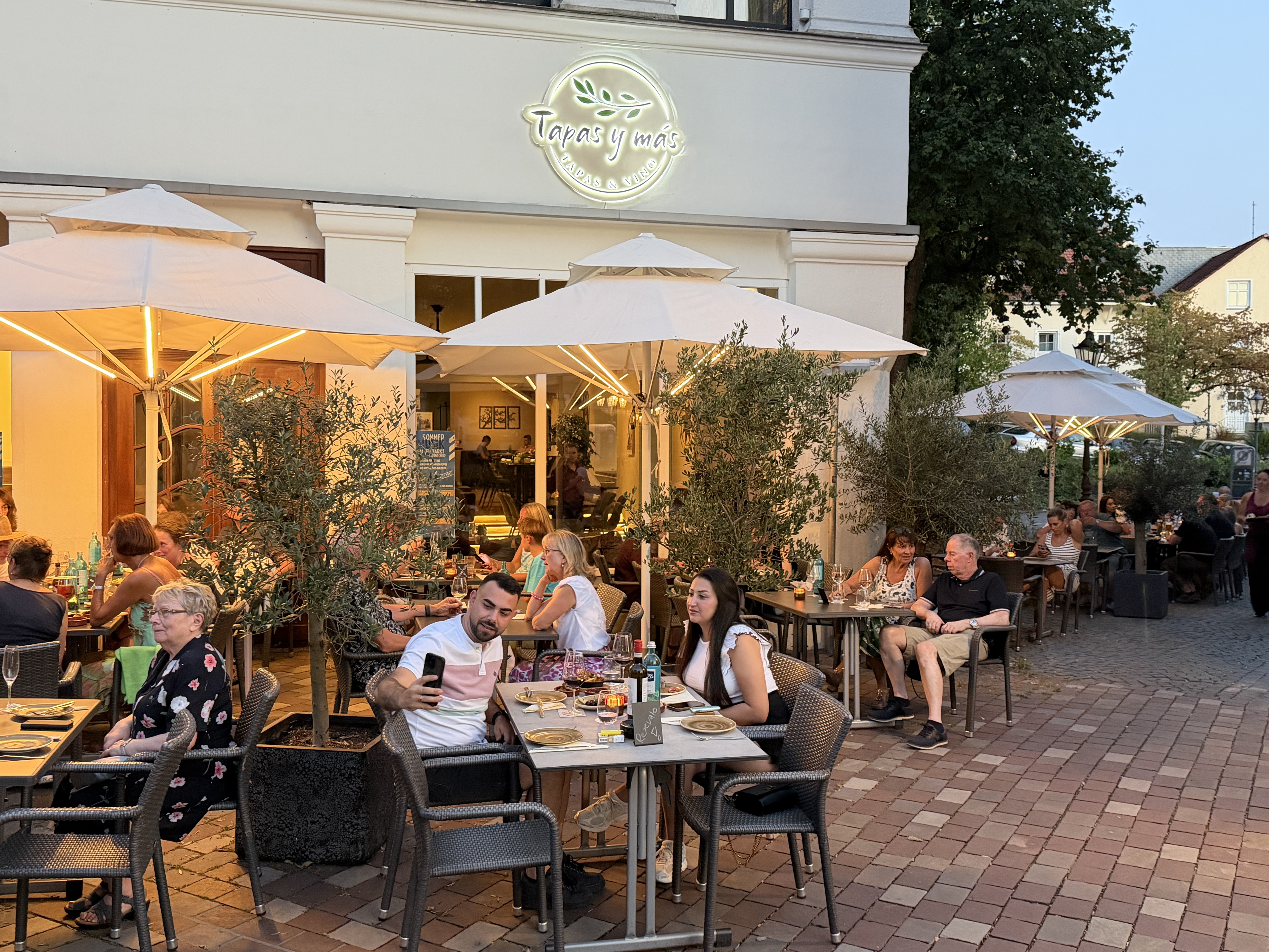 Sommermusik-Abend vor dem Tapas y más in Lüdenscheid